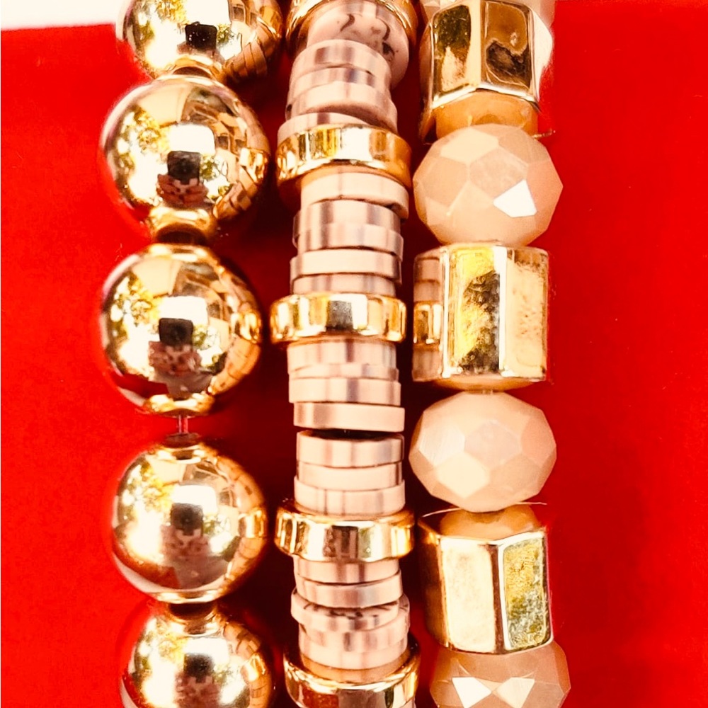 Bracelets - Picture 3 of 5
